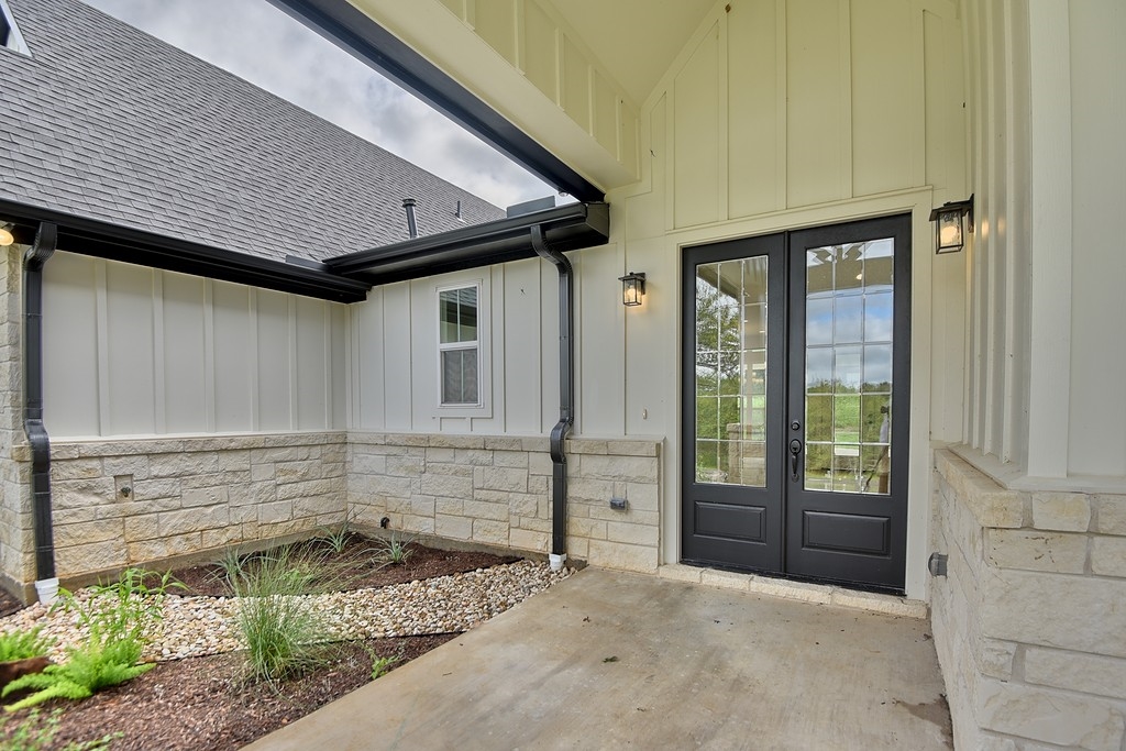 10058 Creekside Reserve
